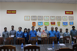 Liên đoàn Lao động tỉnh tổ chức thăm, tặng quà Tết cho CNLĐ tại Công ty TNHH Granite Rạng Đông